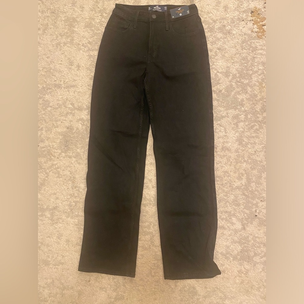 Hollister Boys Black ultra high rise dad jean W26 L31 NWT